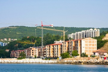 Приобрести недвижимость в Болгарии на стадии строительства