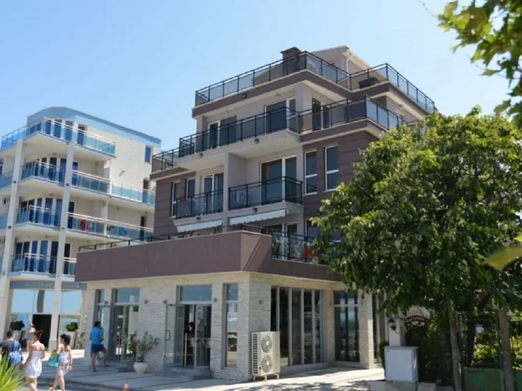 Эскада Вип Клуб