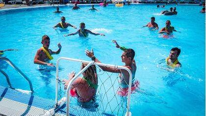 Купить ID4885 Квартиры от застройщика в комплексе Premier Fort Beach в Болгарии