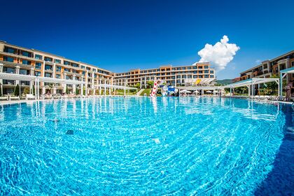 Купить ID4885 Квартиры от застройщика в комплексе Premier Fort Beach в Болгарии