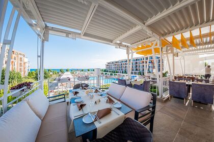 Купить ID4885 Квартиры от застройщика в комплексе Premier Fort Beach в Болгарии