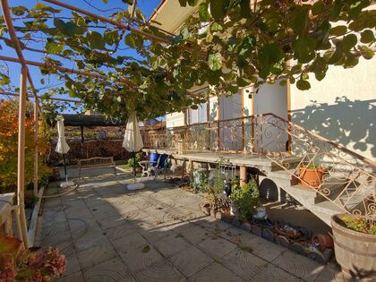 Купить ID4122 Двухэтажный дом в селе Кошарица в Болгарии