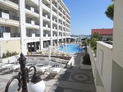 Купить ID6784 Двухкомнатная квартира в апарт - отеле Penelope Palace в Болгарии