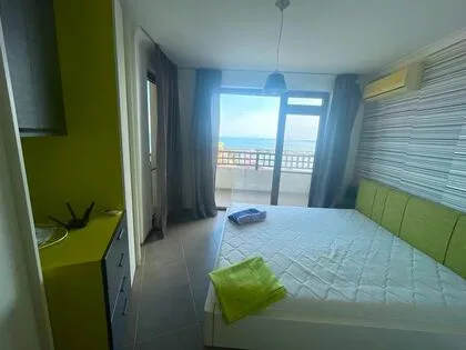 Купить ID7046 Трехкомнатная квартира в ЖК Арена 1 в Болгарии