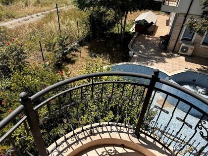 Купить ID7105 Двухэтажный дом с видом на море в Святом Власе в Болгарии