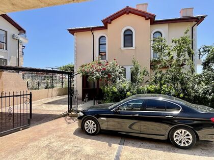 Купить ID7105 Двухэтажный дом с видом на море в Святом Власе в Болгарии