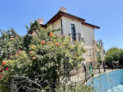 Купить ID7105 Двухэтажный дом с видом на море в Святом Власе в Болгарии