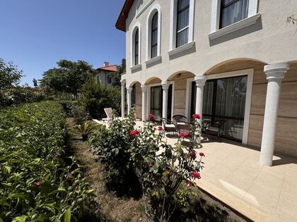 Купить ID7105 Двухэтажный дом с видом на море в Святом Власе в Болгарии