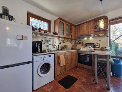 Купить ID7142 Двухэтажный дом с участком земли в с. Бата в Болгарии