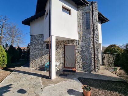 Купить ID7142 Двухэтажный дом с участком земли в с. Бата в Болгарии