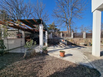 Купить ID7142 Двухэтажный дом с участком земли в с. Бата в Болгарии