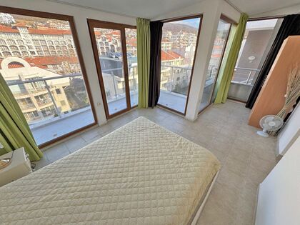 Купить ID6163 Трехкомнатная квартира в ЖК Lazur 5 в Болгарии