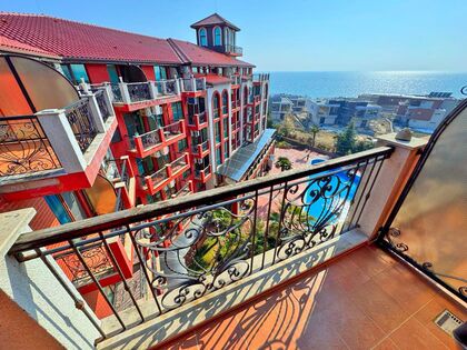 Купить ID5858 Двухуровневая трехкомнатная квартира в ЖК Chateau Del Marina в Болгарии