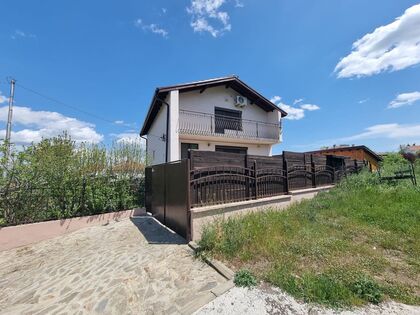 Купить ID7266 Дом с земельным участком в селе Медово в Болгарии