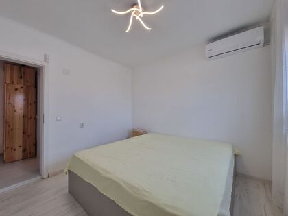 Купить ID7266 Дом с земельным участком в селе Медово в Болгарии