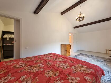 Купить ID7266 Дом с земельным участком в селе Медово в Болгарии