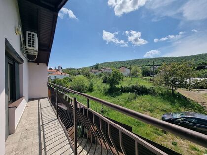 Купить ID7266 Дом с земельным участком в селе Медово в Болгарии