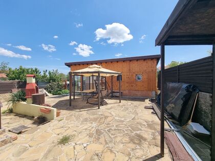 Купить ID7266 Дом с земельным участком в селе Медово в Болгарии