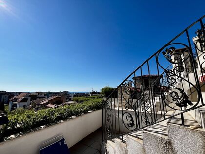 Купить ID7282 Апартамент с тремя спальнями в ЖК Артур в Болгарии