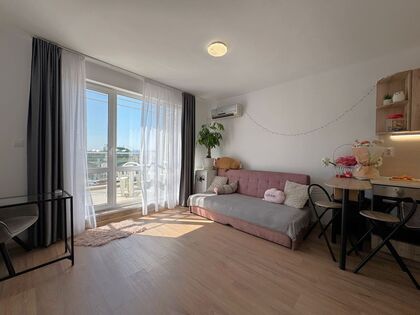 Купить ID7370 Двухкомнатная квартира в ЖК Флорес Парк в Болгарии