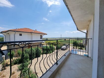 Купить ID7477 Двухэтажный дом с бассейном в селе Горица в Болгарии