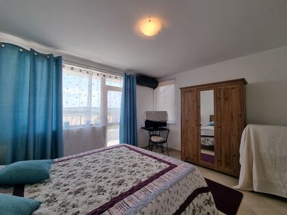 Купить ID7477 Двухэтажный дом с бассейном в селе Горица в Болгарии