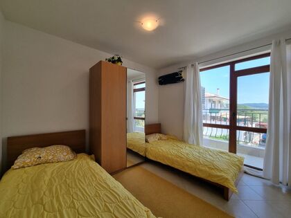 Купить ID7477 Двухэтажный дом с бассейном в селе Горица в Болгарии