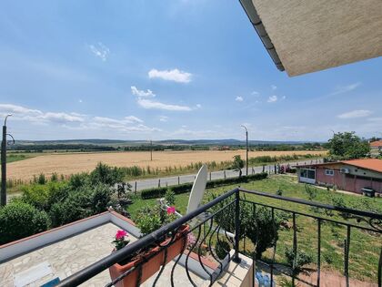 Купить ID7477 Двухэтажный дом с бассейном в селе Горица в Болгарии