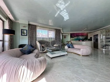 Купить ID7450 Трехкомнатная квартира в ЖК Посейдон в Болгарии