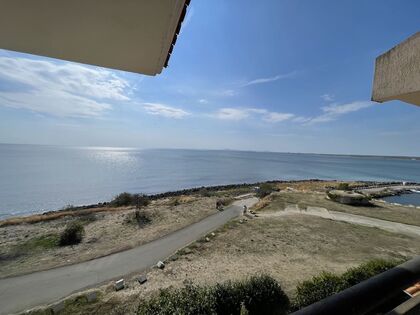 Купить ID7523 Трехкомнатная квартира с видом на море в ЖК Марина Кейп в Болгарии