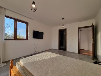 Купить ID7580 Двухэтажный дом с участком земли в селе Александрово в Болгарии