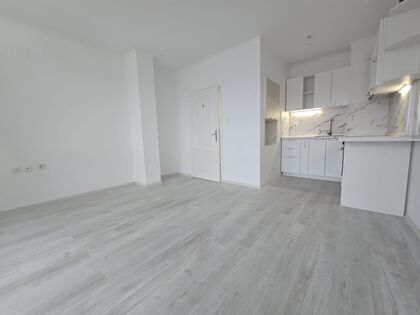 Купить ID7712 Двухкомнатная квартира в ЖК Флорес Парк в Болгарии