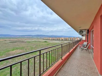 Купить ID7846 Двухкомнатная квартира в ЖК Холидей Форт Клуб в Болгарии