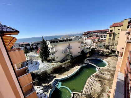 Купить ID7960 Трехкомнатная квартира с видом на море в ЖК Blue Water в Болгарии