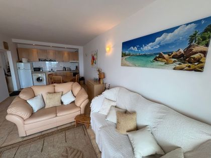Купить ID7955 Двухкомнатная квартира с видом на море в ЖК Coral Beach в Болгарии
