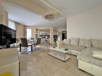 Купить ID7940 Трехкомнатная квартира в ЖК VIP Image в Болгарии