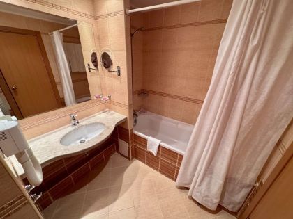 Купить ID8044 Двухкомнатная квартира с видом на море в апарт - отеле Majestic Beach Resort. в Болгарии