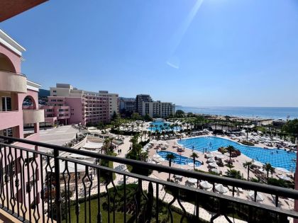 Купить ID8043 Двухкомнатная квартира с видом на море в ЖК Majestic Beach Resort. в Болгарии