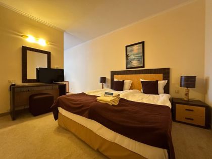 Купить ID8042 Двухкомнатная квартира в апарт - отеле Majestic Beach Resort. в Болгарии