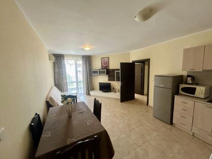 Купить ID8008 Трехкомнатная квартира в Аполлон 6 в Болгарии