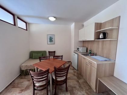 Купить ID8007 Двухкомнатная квартира в апарт - отеле Karlovo в Болгарии