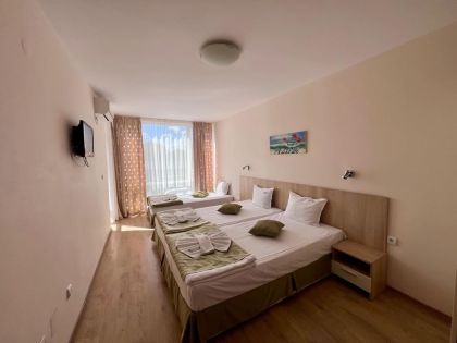 Купить ID8007 Двухкомнатная квартира в апарт - отеле Karlovo в Болгарии