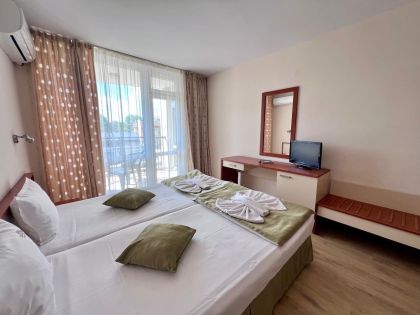 Купить ID8007 Двухкомнатная квартира в апарт - отеле Karlovo в Болгарии