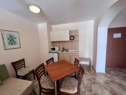 Купить ID8007 Двухкомнатная квартира в апарт - отеле Karlovo в Болгарии