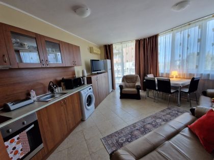 Купить ID7993 Двухкомнатная квартира в апарт - отеле Каролина в Болгарии