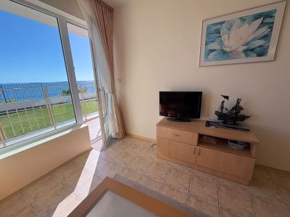 Купить ID7955 Двухкомнатная квартира с видом на море в ЖК Coral Beach в Болгарии