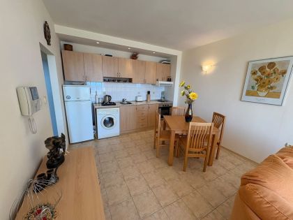 Купить ID7955 Двухкомнатная квартира с видом на море в ЖК Coral Beach в Болгарии