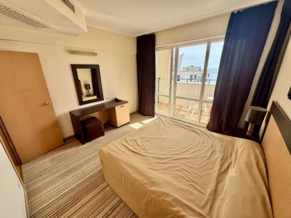 Купить ID8076 Двухкомнатная квартира в апарт - отеле Majestic Beach Resort в Болгарии