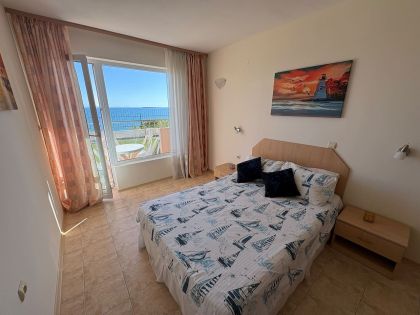 Купить ID7955 Двухкомнатная квартира с видом на море в ЖК Coral Beach в Болгарии