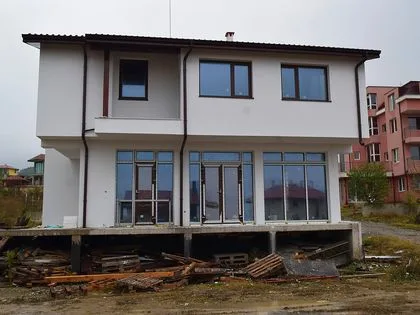 Купить ID1882 Двухэтажный дом с участком земли в Болгарии